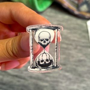 Unus Annus acrylic pin